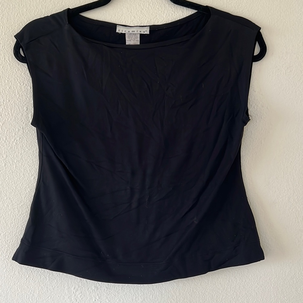 Nylon tiramisu shirt.